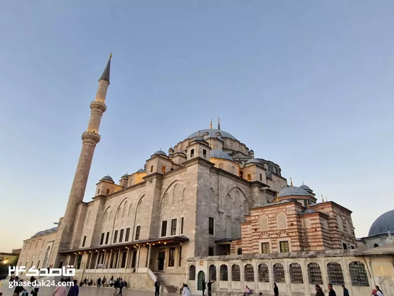 عکس مسجد فاتح استانبول (Fatih Mosque)