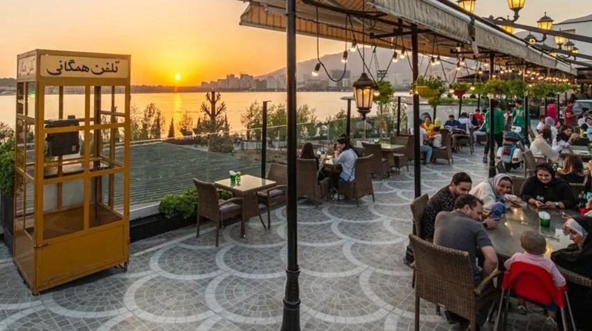 کافه های دریاچه چیتگر