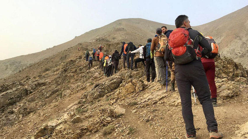 مسیر قله چین کلاغ تهران