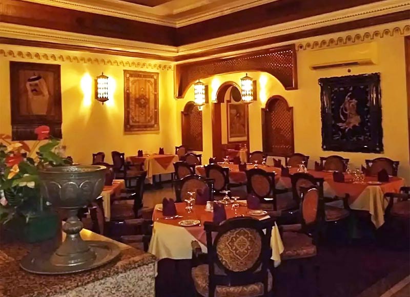  رستوران کاخ شبستان قطر