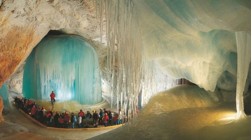 غار Eisriesenwelt