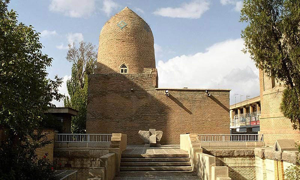 خرید اینترنتی بلیط قطار همدان
