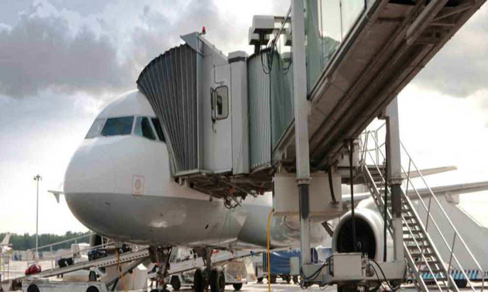 پل های اتصال به هواپیما؛ از صندلی فرودگاه تا صندلی هواپیما