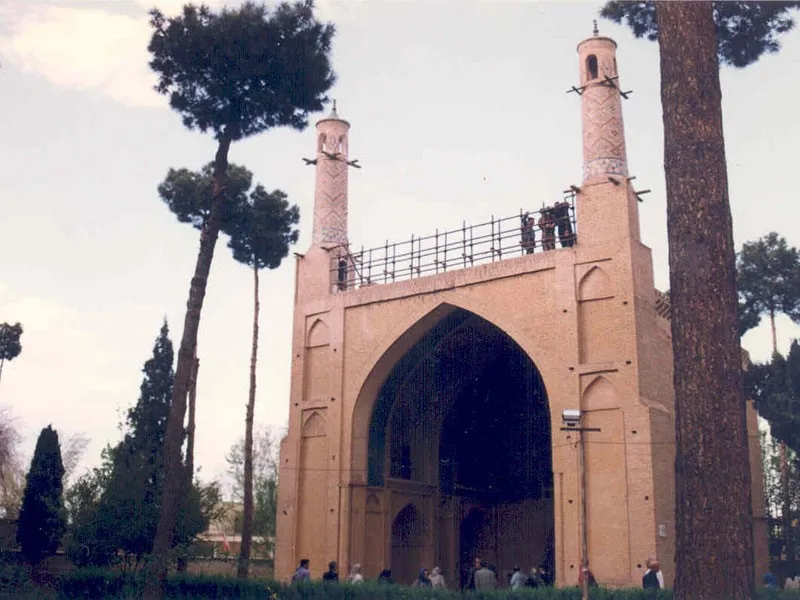 منارجنبان در اصفهان